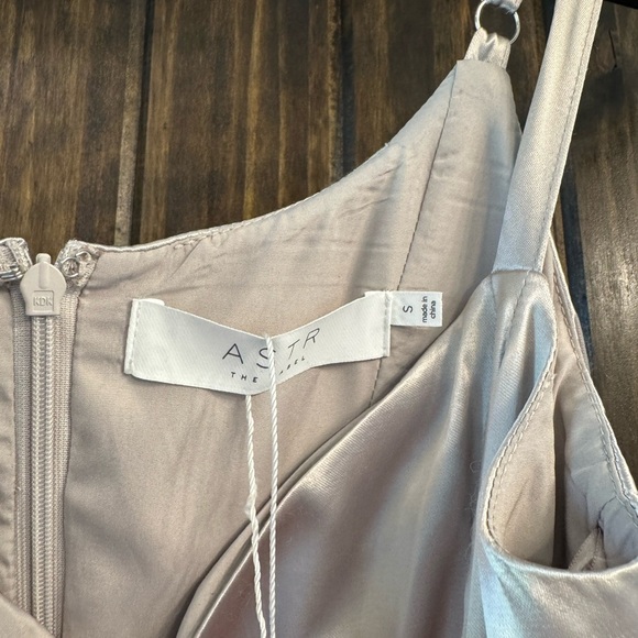 Astr the label silver Satin Dress - Picture 3 of 8